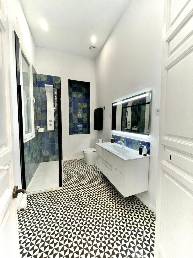 Picasso's Tres Puertas 4 Bedrooms Leilighet Málaga